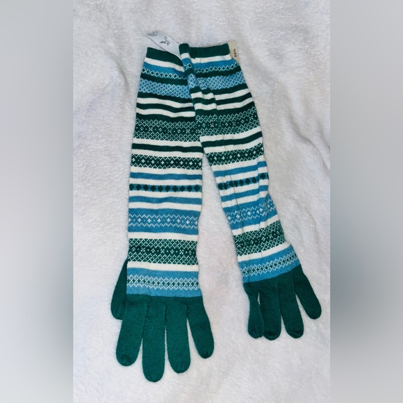 American Eagle Outfitters Striped Knit Gloves NWT! - Picture 3 of 6